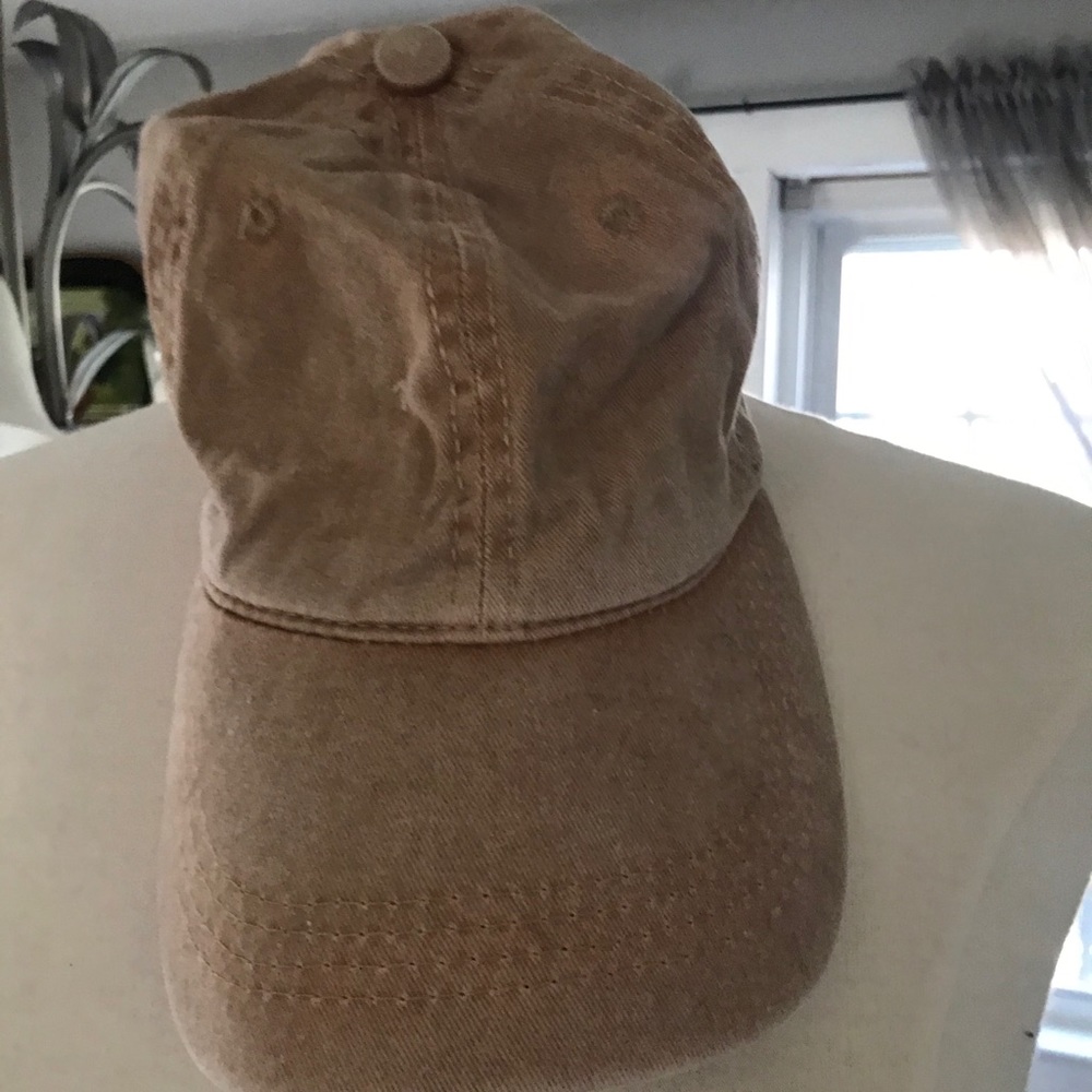 Great looking tan hat